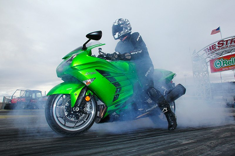 2012 Kawasaki Ninja ZX-14R at the Dragstrip | Rider Magazine