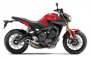 2014 Yamaha FZ-09 in Rapid Red