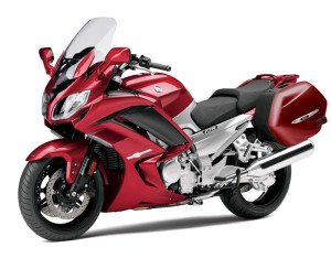 The 2014 Yamaha FJR1300ES adds electronically adjustable suspension, adding to the long list of changes made last year.
