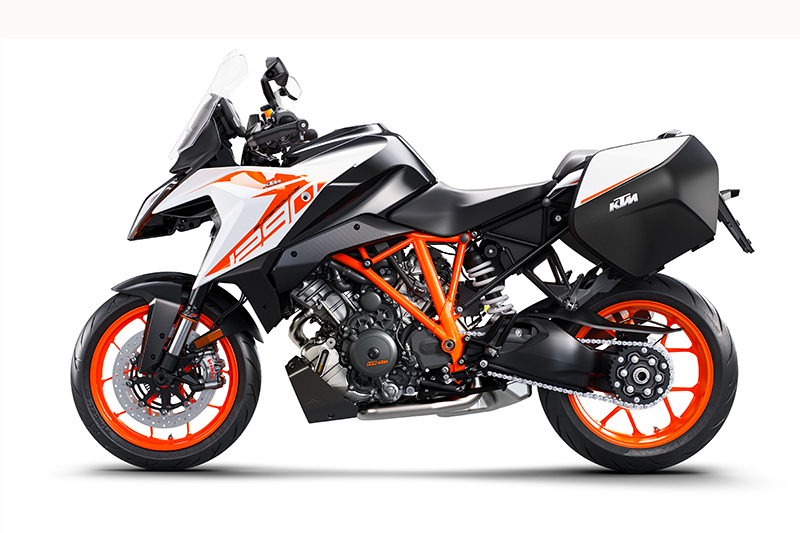 2019 KTM 1290 Super Duke GT and R | First Look Review