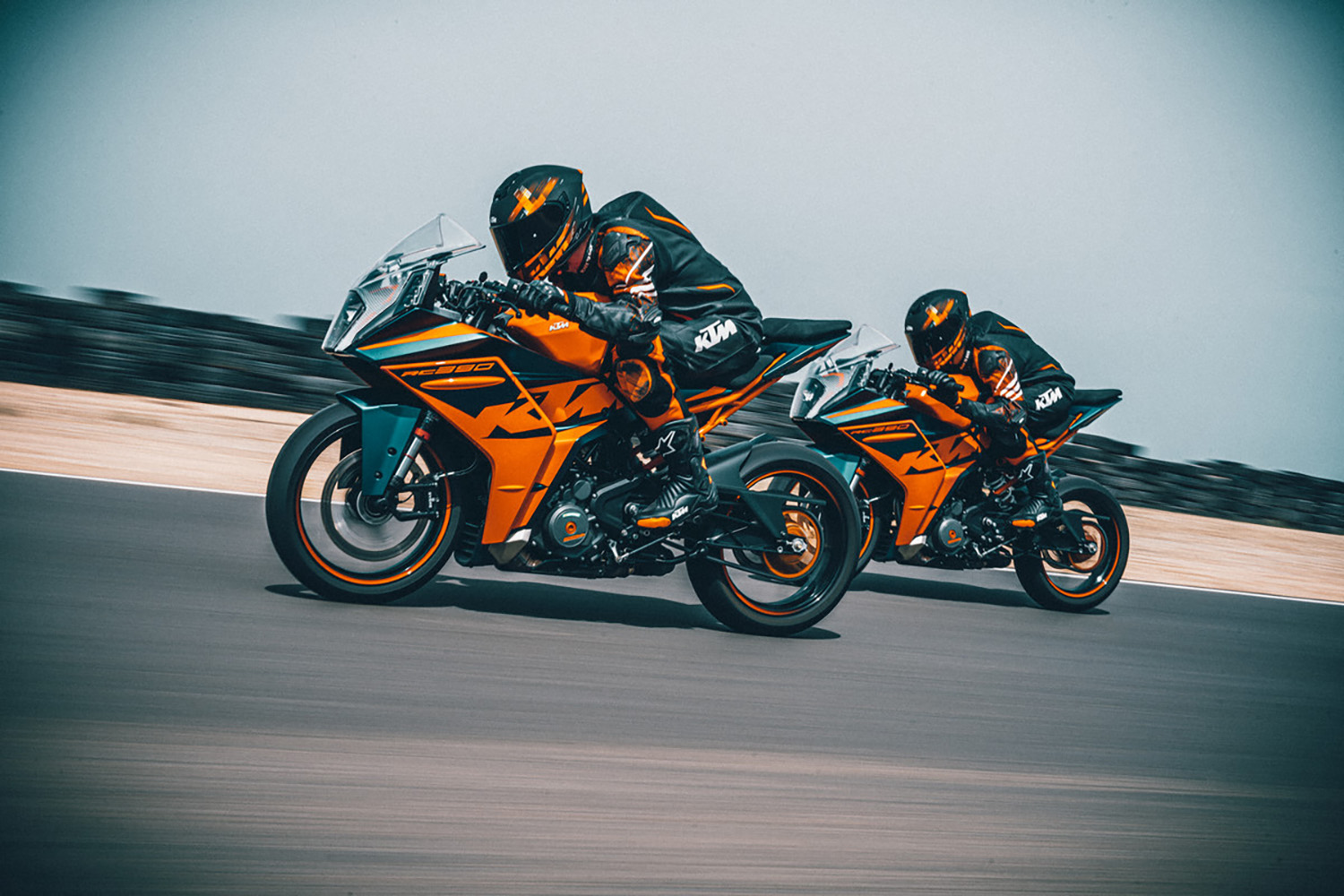 2022 KTM RC 390 recensione