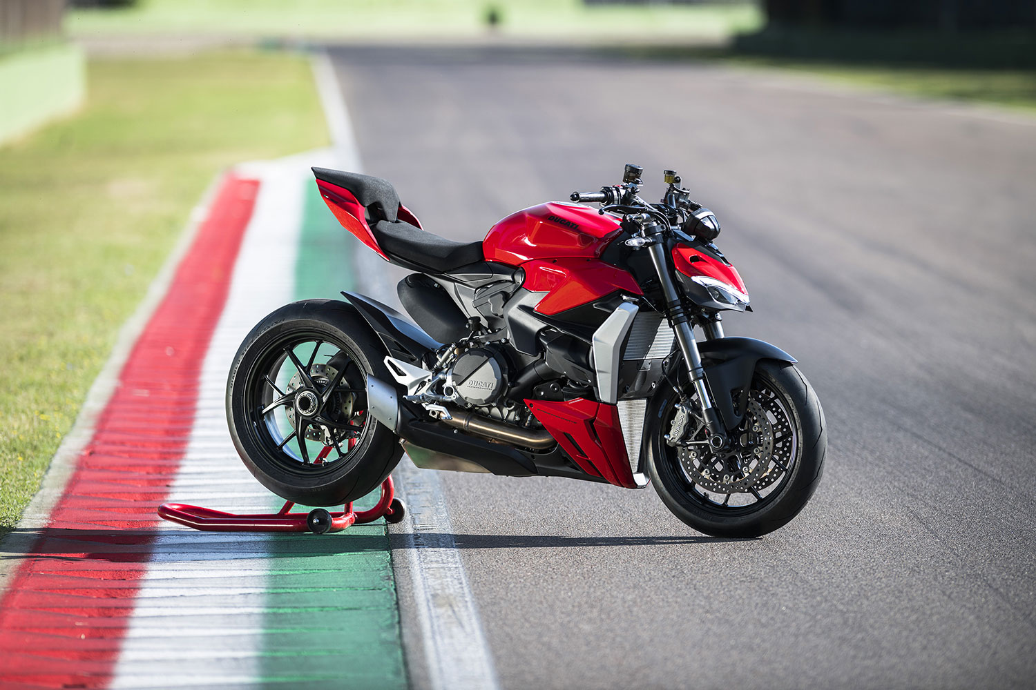 Revisión de la Ducati Streetfighter V2 V4 SP 2022