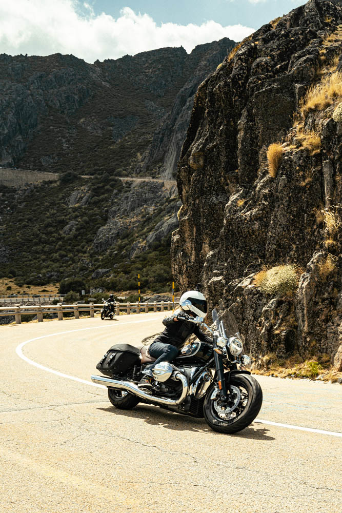 BMW invita i fan della R 18 alla grande fuga