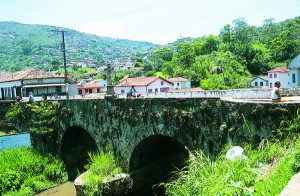 This bridge crosses the main river in Ouro Preto, and half the traffic in the city seems to go over it.