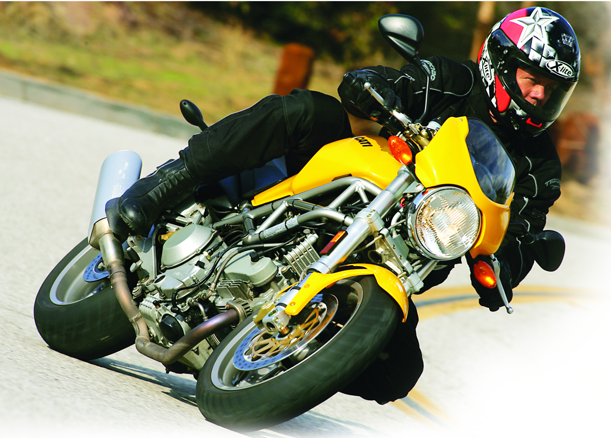 markør orm Jet 2004 Ducati Monster M1000 - Road Test Review | Rider Magazine