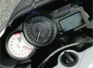 2005 BMW K1200S overlapping tach and speedo