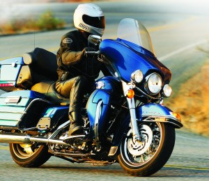Despite its weight and size, the Electra Glide is fairly nimble and handles curves well—to a point.