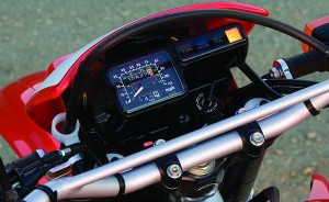 Honda cockpit has the basics and that’s all; with 2.8 gallons total, it could really use a fuel gauge or warning light.