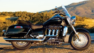 Triumph Rocket III Touring right side