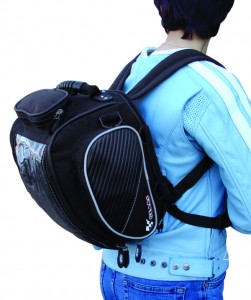 Gears Sports Star Tail Bag can be used as a backpack.