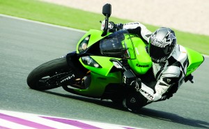 One of Kawasaki’s goals with the new ZX-10R was to give it “improved rider feel,” so tank, frame, seat and tailsection were redesigned for more contact.