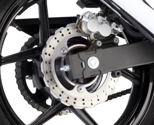 The petal-style rear rotor is designed for improved cooling.