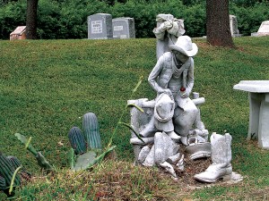 Statues in Jefferson Cemetery.