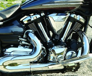 Star Motorcycles Stratoliner S: Lots of chrome and polished fin edges add flash to the motor’s easily controllable power.