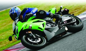 Master (green) and pupil (blue) practice the martial arts of cornering in the green hills of southern Japan. The Autopolis race circuit is this Ninja’s birthplace.