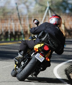 2009 Yamaha FZ6R left side