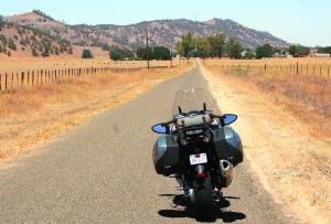 The Concours and I are headed north on the little-trafficked Peach Tree Road in Peach Tree Valley, and will soon arrive at CA 198.