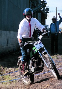 Ed Chesnut, Hodaka service manager and factory technical writer, riding a Hodaka Bullfrog trials bike.