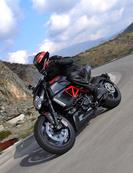 2011 Ducati Diavel Carbon action