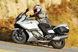 BMW-K1600GT-action