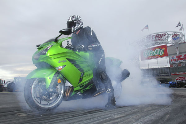 2012 Kawasaki Ninja ZX-14R: Who doesn't love burnouts? Traction control doesn't interfere.