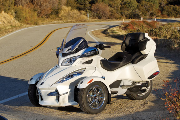 2012 Can-Am Spyder RS and RT — First Look Review