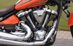 Star Raider SCL: The 113-cubic-inch (1,854cc), air-cooled, 48-degree V-twin pumps out 110 lb-ft of torque at the rear wheel.