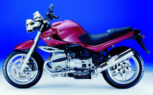 New BMW R1150R has new style, more power and a six-speed transmission.