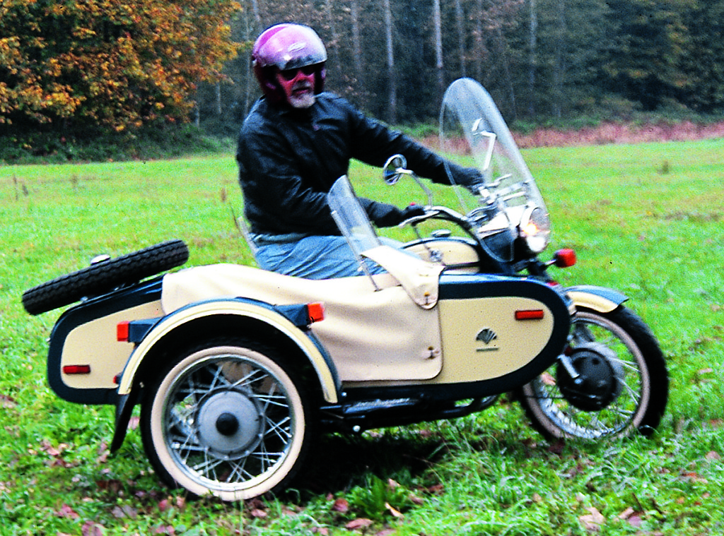 No worries about falling on slippery grass with this Ural rig.