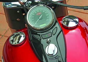 Fat Bob tank holds 5 gallons and has a “cat’s eye” console with retro-style speedo and LCD display.