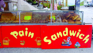 I never really figured out what a “Pain Sandwich” is. This shop selling the sandwiches in Sestriere was right next door to one offering a “Baby Bar.”