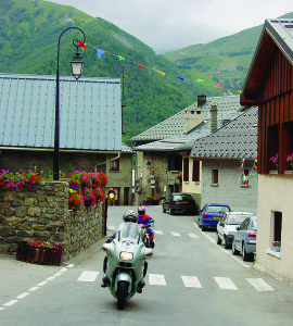 One of many small towns in France along the Centopassi route.