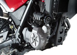 Engine is a tuned-up version of the 652cc single from the BMW G 650 GS, with a claimed 20% boost in horsepower, to 58.