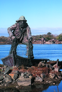This bronze fisherman symbolizes what was once Eureka’s major industry.