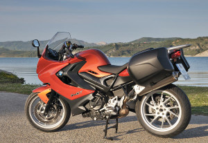The 2013 BMW F 800 GT features optional hard saddlebags for the first time.