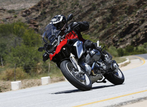 With much more power and a new chassis but just a few more pounds, the new R 1200 GS handles better than ever.