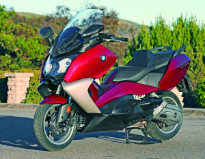 Large fairing and electric windscreen provide good wind protection.