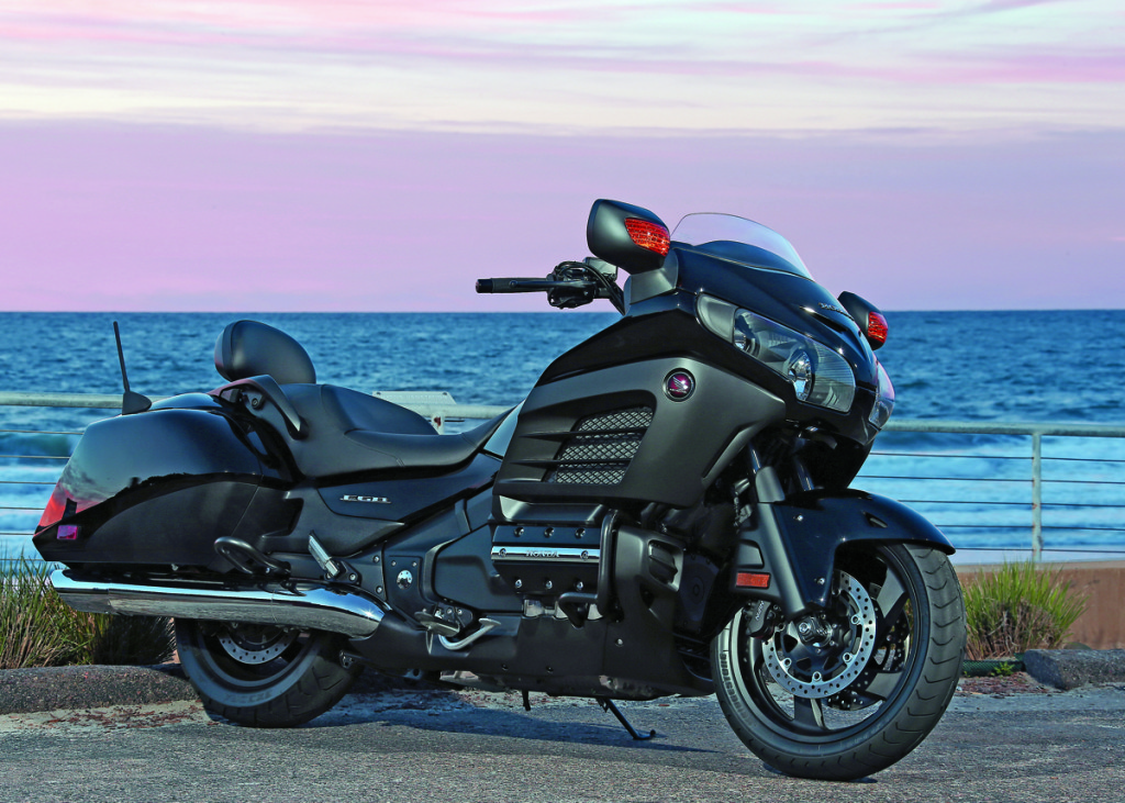 2013 Honda F6B | Road Test Review | Rider Magazine
