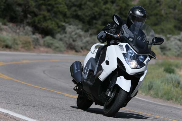 eftermiddag Reporter Minearbejder 2014 Kymco MyRoad 700i | First Ride Review | Rider Magazine