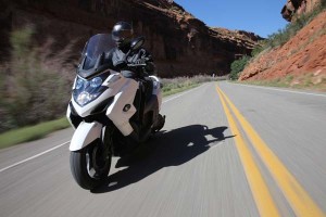 The Kymco MyRoad 700i offers good wind protection, but tools are required to adjust the height of the windscreen.