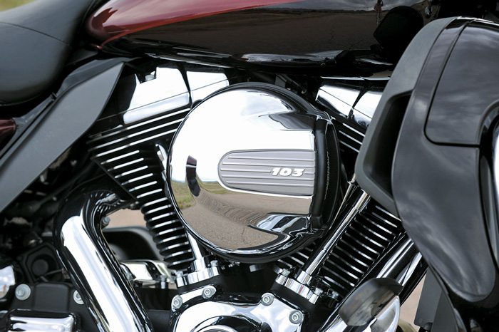 2014 Harley-Davidson High Output Twin Cam 103
