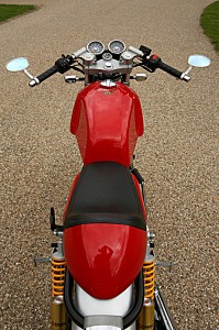 2014 Royal Enfield Continental GT seat and tank