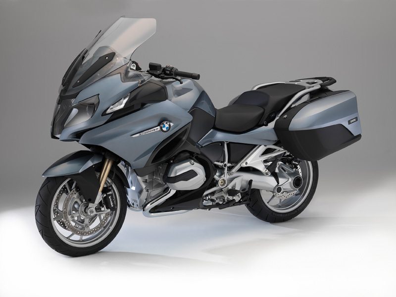 The 2014 BMW R 1200 RT gets the new liquid-cooled boxer engine along with updates to its chassis, bodywork, ergonomics, instrumentation and options.