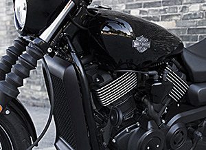 Harley-Davidson-Street-Tank