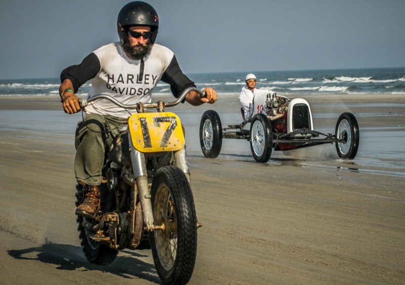 Matt Rush puts the moves on Mike Santigago and his 1927 speedster aboard Marty MacCollum’s 50’s-era Harley-Davidson Panhead TT