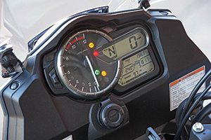 2014 Suzuki V-Strom 1000 Instrumentation