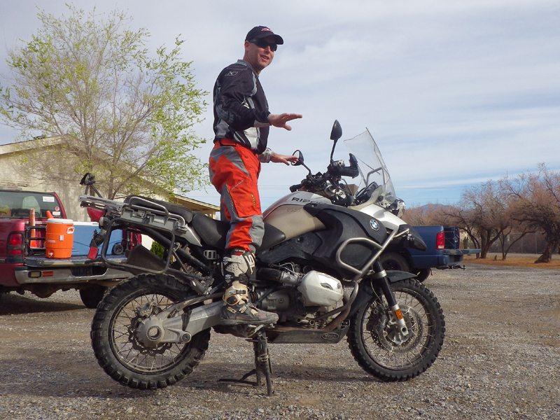 Jimmy Lewis demonstrated many techniques on a BMW R 1200 GS Adventure, the biggest of the big ADVs.