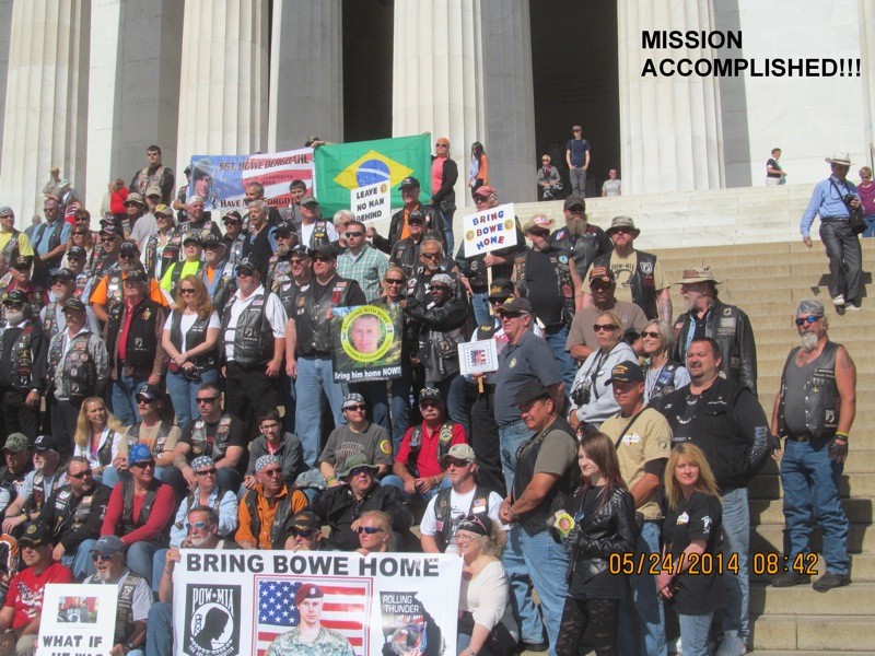 Bowe’s Army on the steps of the Lincoln Memorial