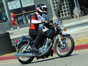 2015 Yamaha SR400 | First Ride Review | Rider Magazine
