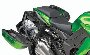 All-new, Givi-made accessory Kawasaki Quick Release (KQR) saddlebags are exclusive to the Ninja 1000 and match the bike’s lines nicely. Each 28-liter bag holds a full-face helmet.